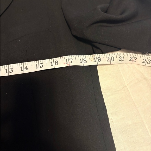 Hugo Boss Black Sport Coat with Classic Tailoring - Picture 4 of 6
